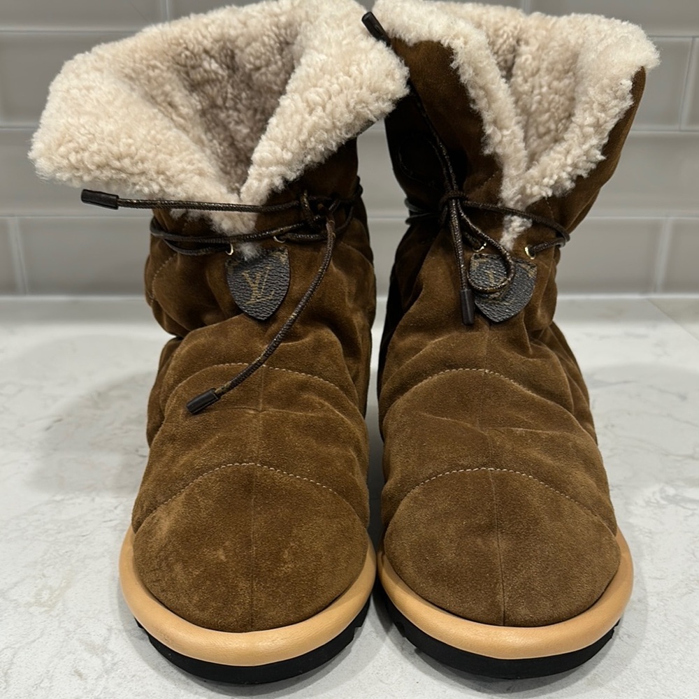 Louis Vuitton Brown Suede Shearling Boots